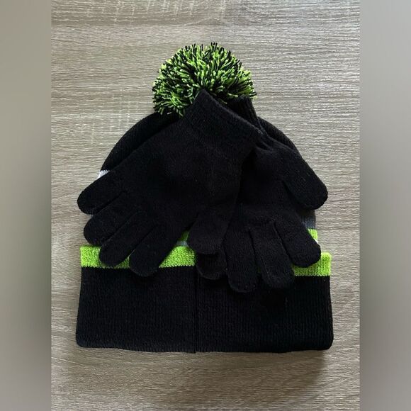 NWT … NICKELODEON “Teenage Mutant Ninja Turtles” Hat & Glove Set - Picture 2 of 2